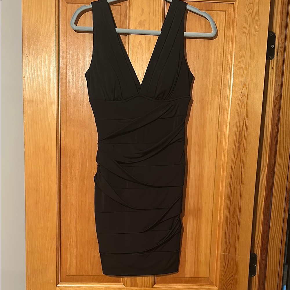 Elegant Black Sleeveless Dress